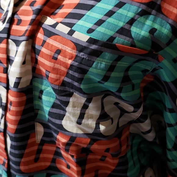 🔥3 for $15🔥 Button Down "Amy" Lularoe Top - Picture 4 of 6